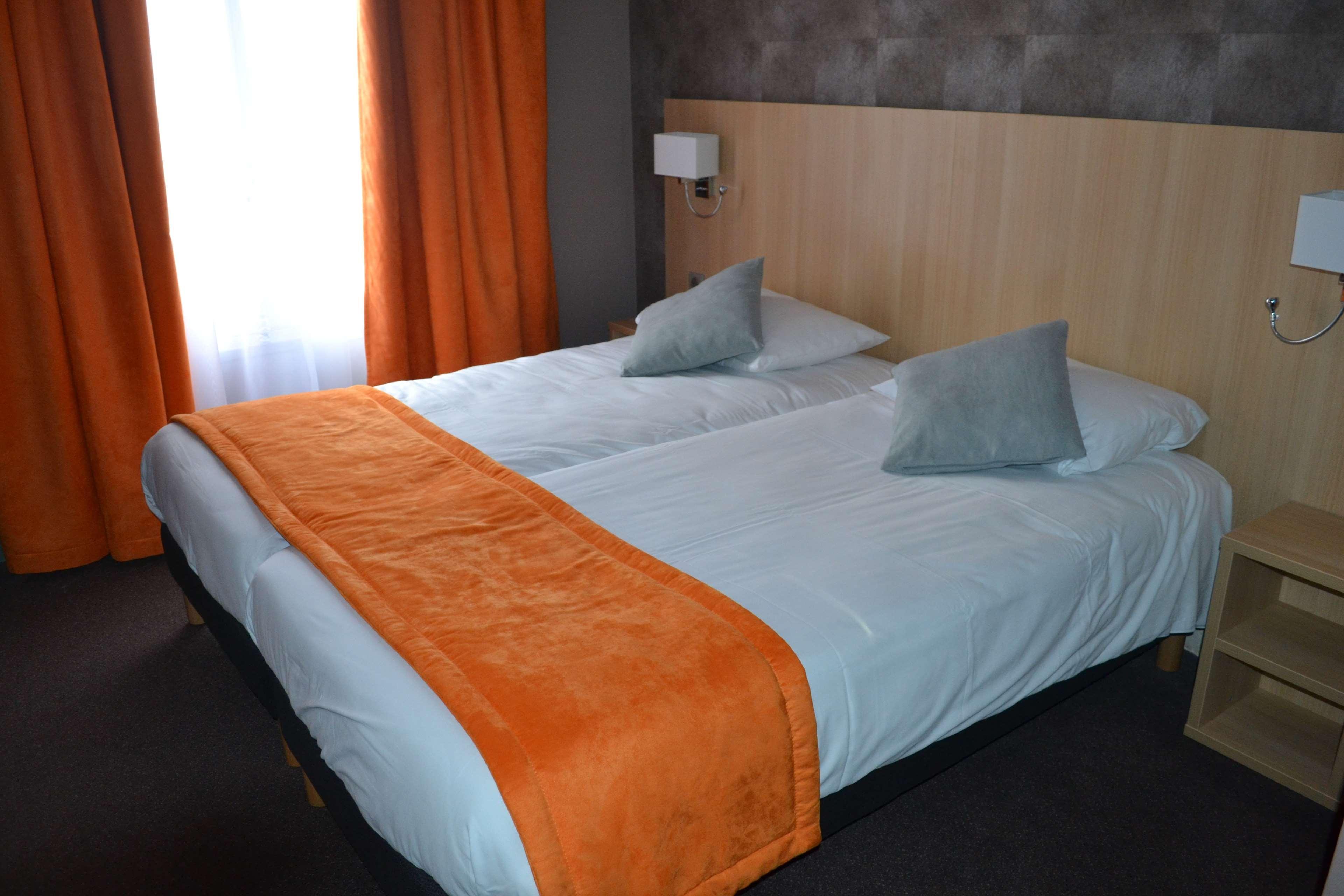 Hotel Europe And Spa Reims Exterior photo