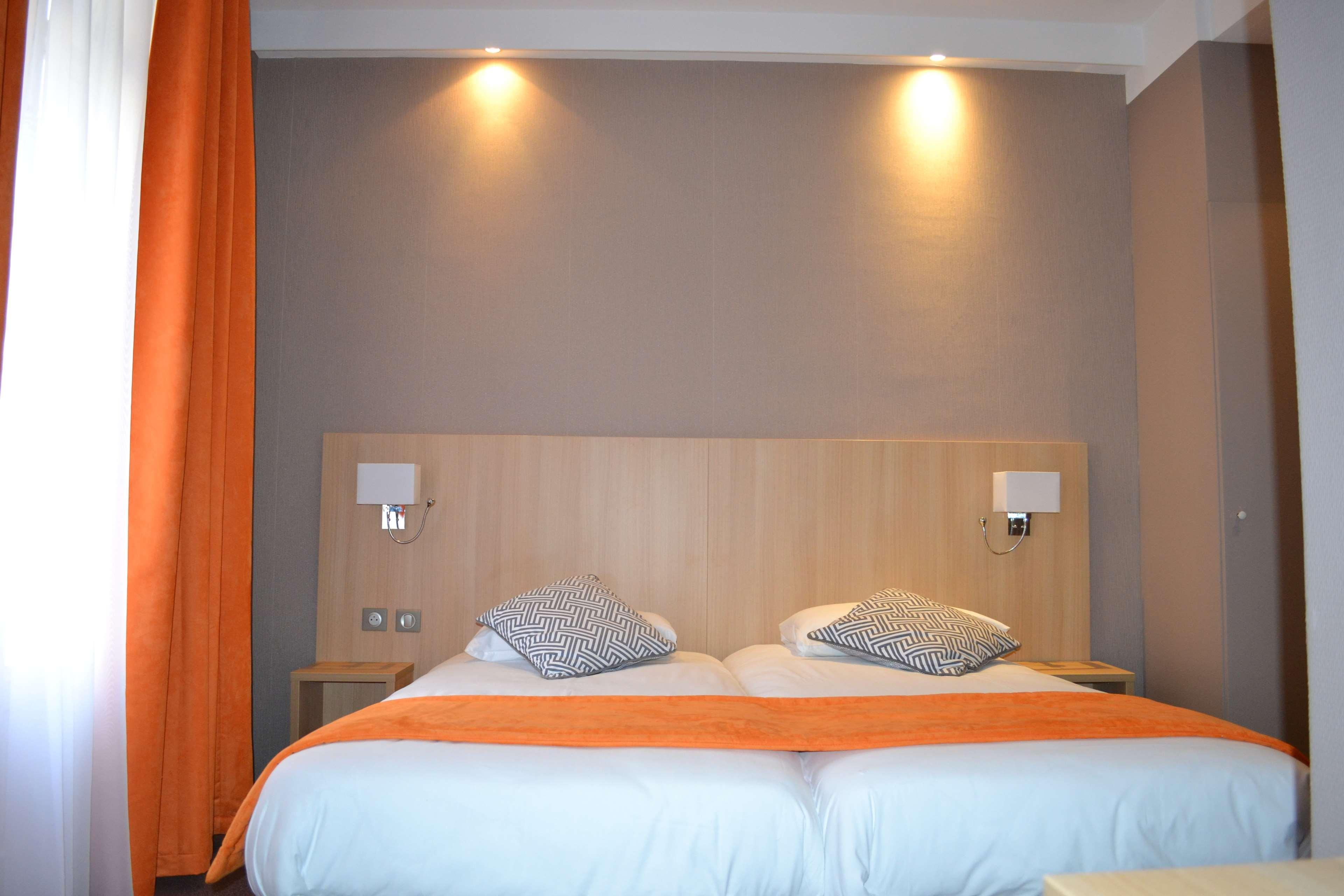 Hotel Europe And Spa Reims Exterior photo