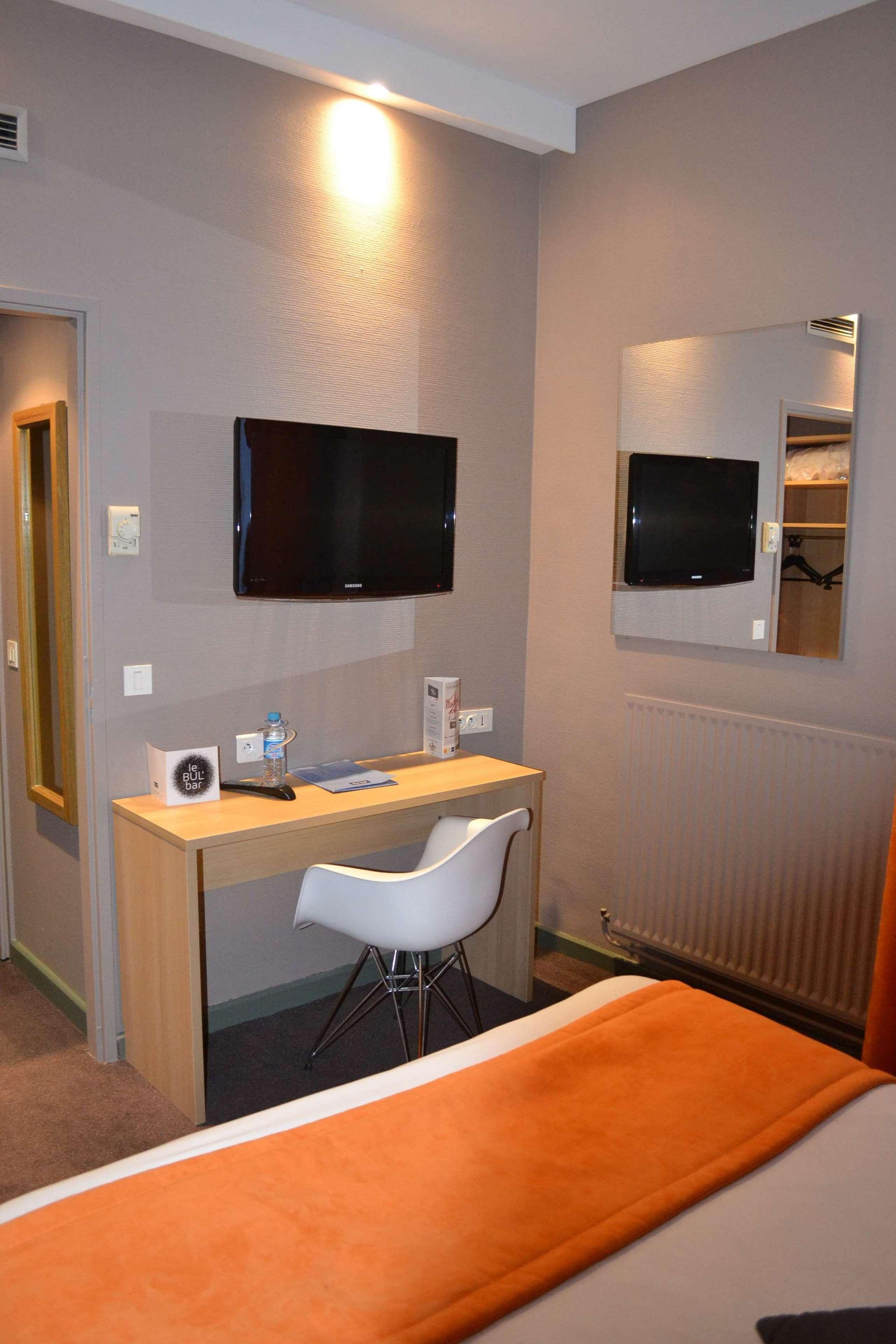 Hotel Europe And Spa Reims Exterior photo