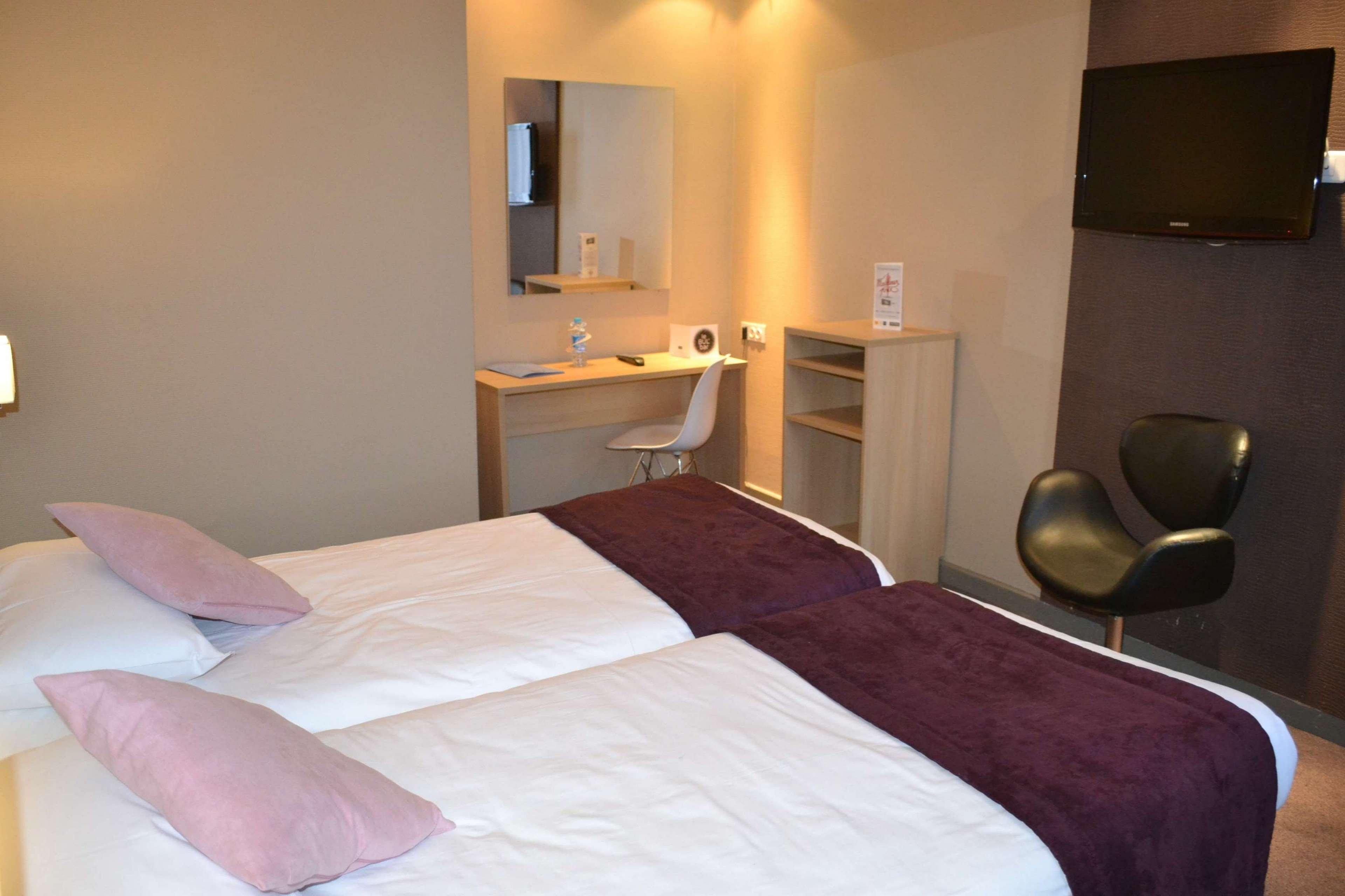 Hotel Europe And Spa Reims Exterior photo
